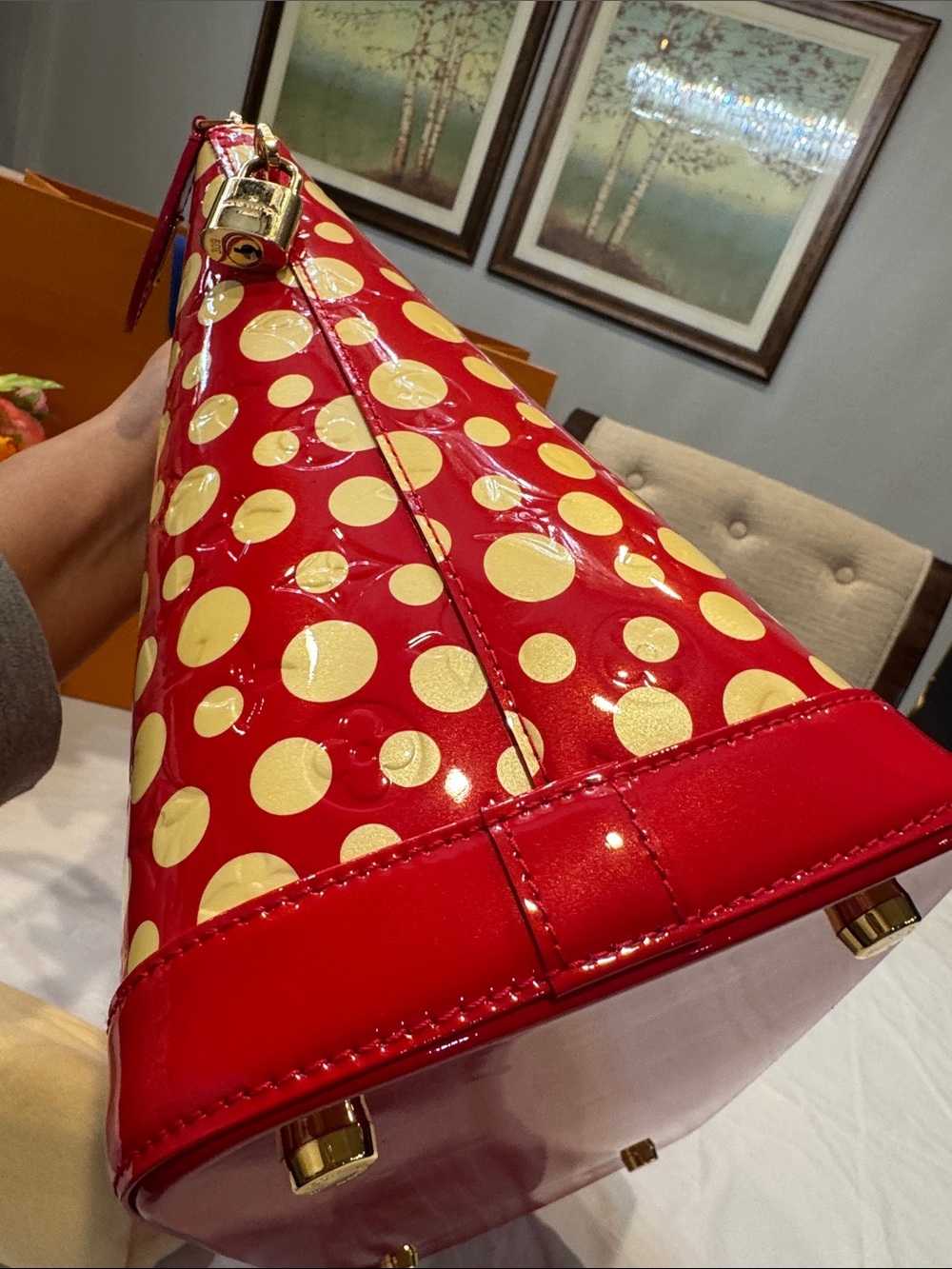 New & Limited Edition Louis Vuitton Yayoi Kusama Infinity Lockit MM handbag - Picture 6 of 15